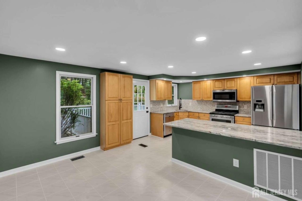 66 Dayton Road Jamesburg NJ